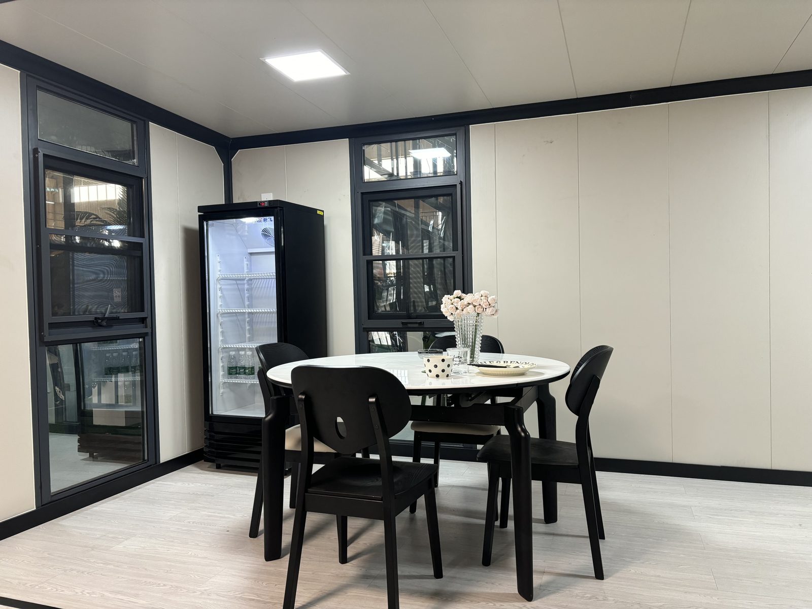 10ft Flat Roof Expandable Container House | 19 sqm Glass-Wall Cabin with Deck
