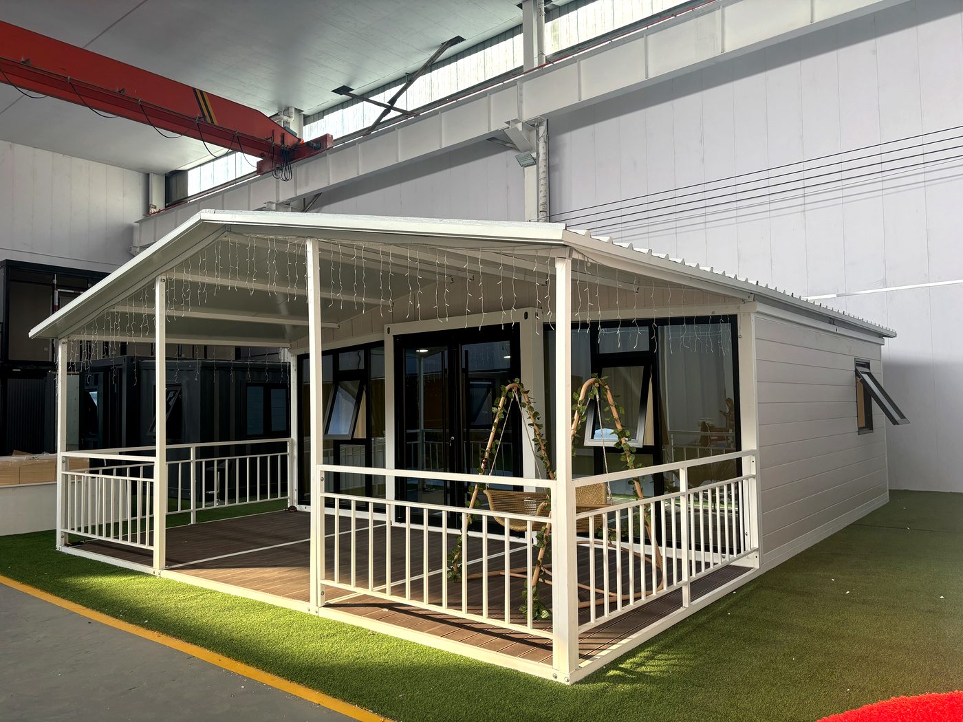 20ft Glass Curtain Wall Container House with Terrace