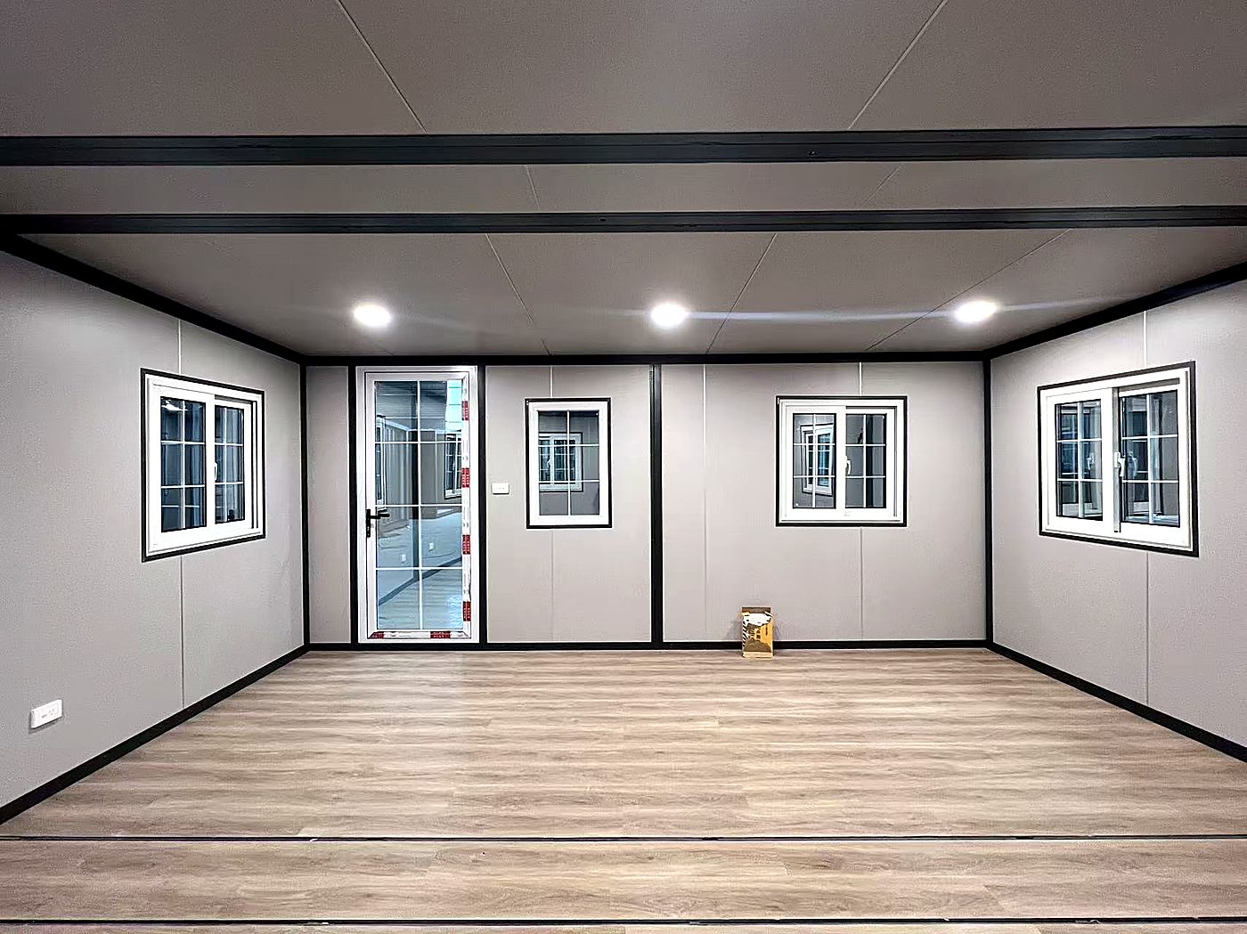 28m² Small-700 20FT Expandable Container House