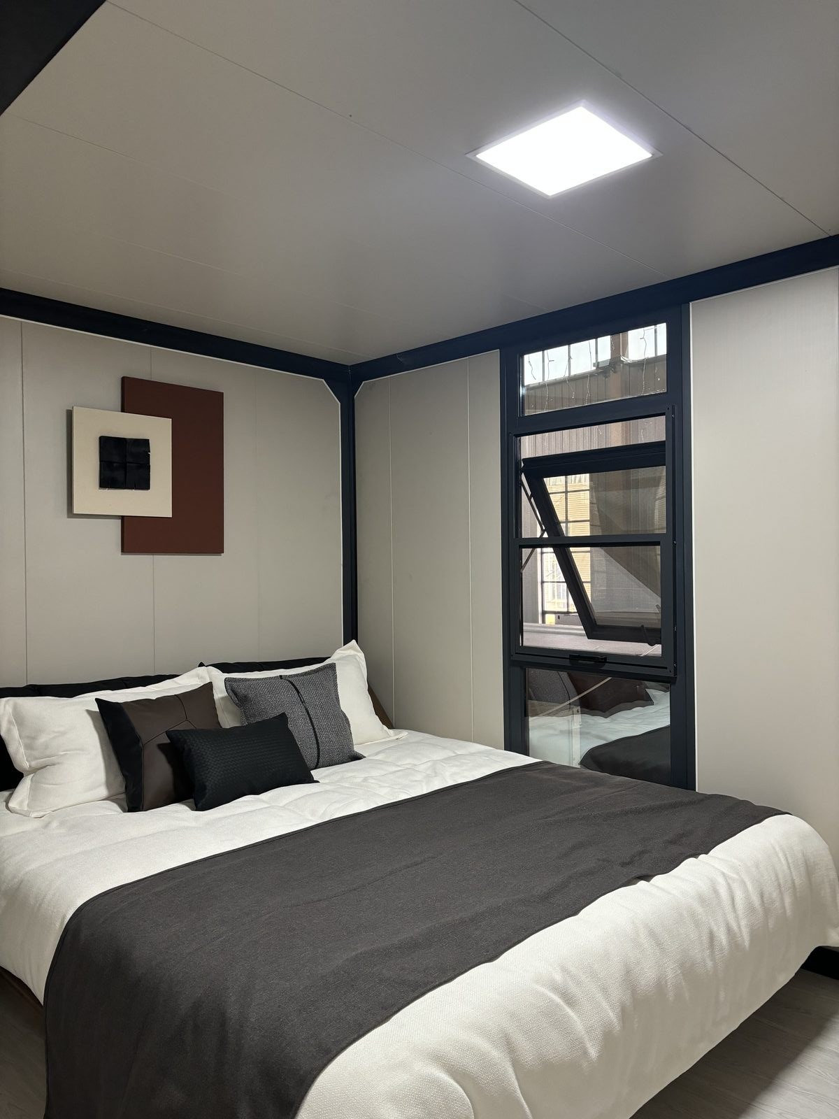 2-Story 20FT Expandable Container House | 80 sqm Two-Storey Villa