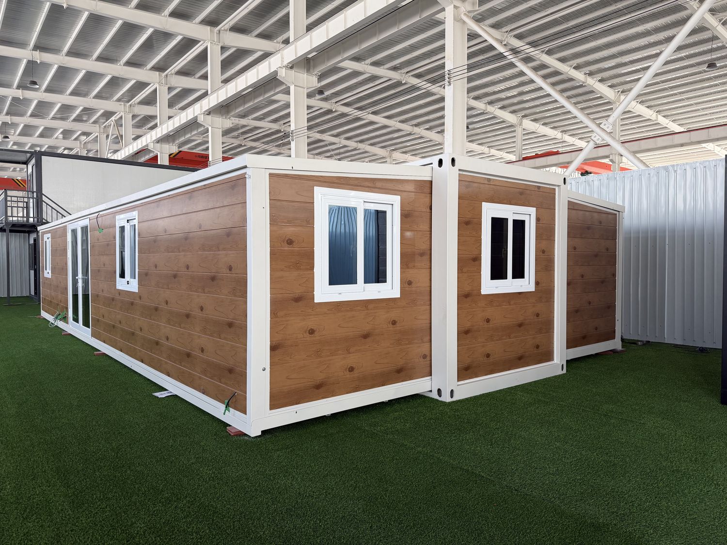 40ft Wood Grain Expandable Container House | 73 sqm Warm Timber-Look Fold-Out Home