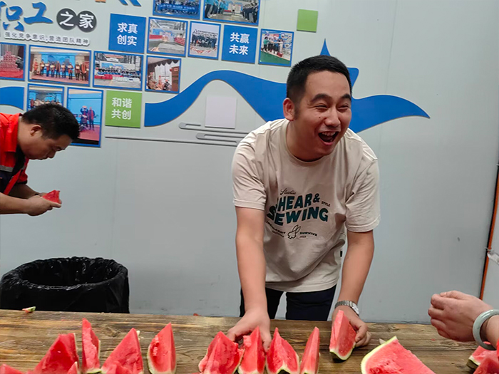 职工文体活动—西瓜比赛1