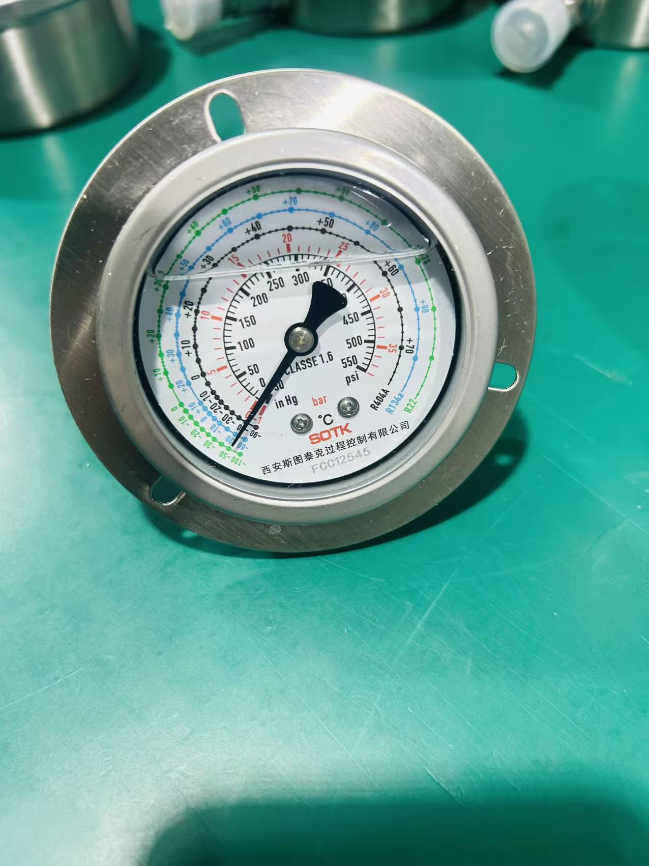 不锈钢压力表 轴向 耐震 50~150mm