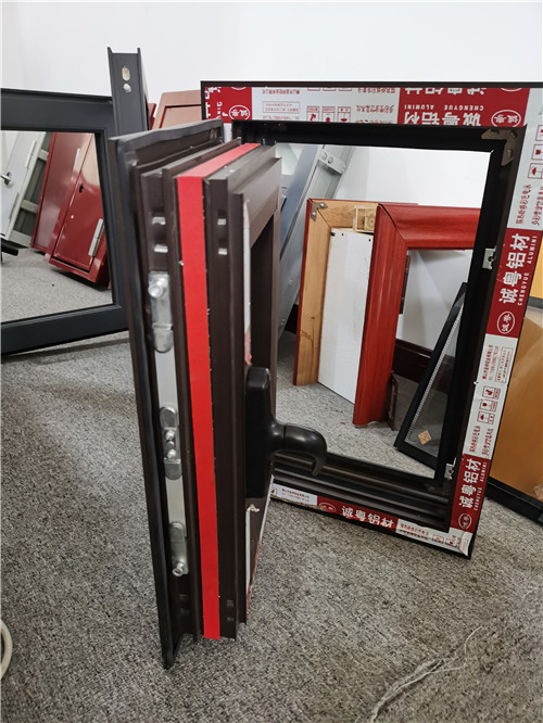 65系列铝合金耐火窗