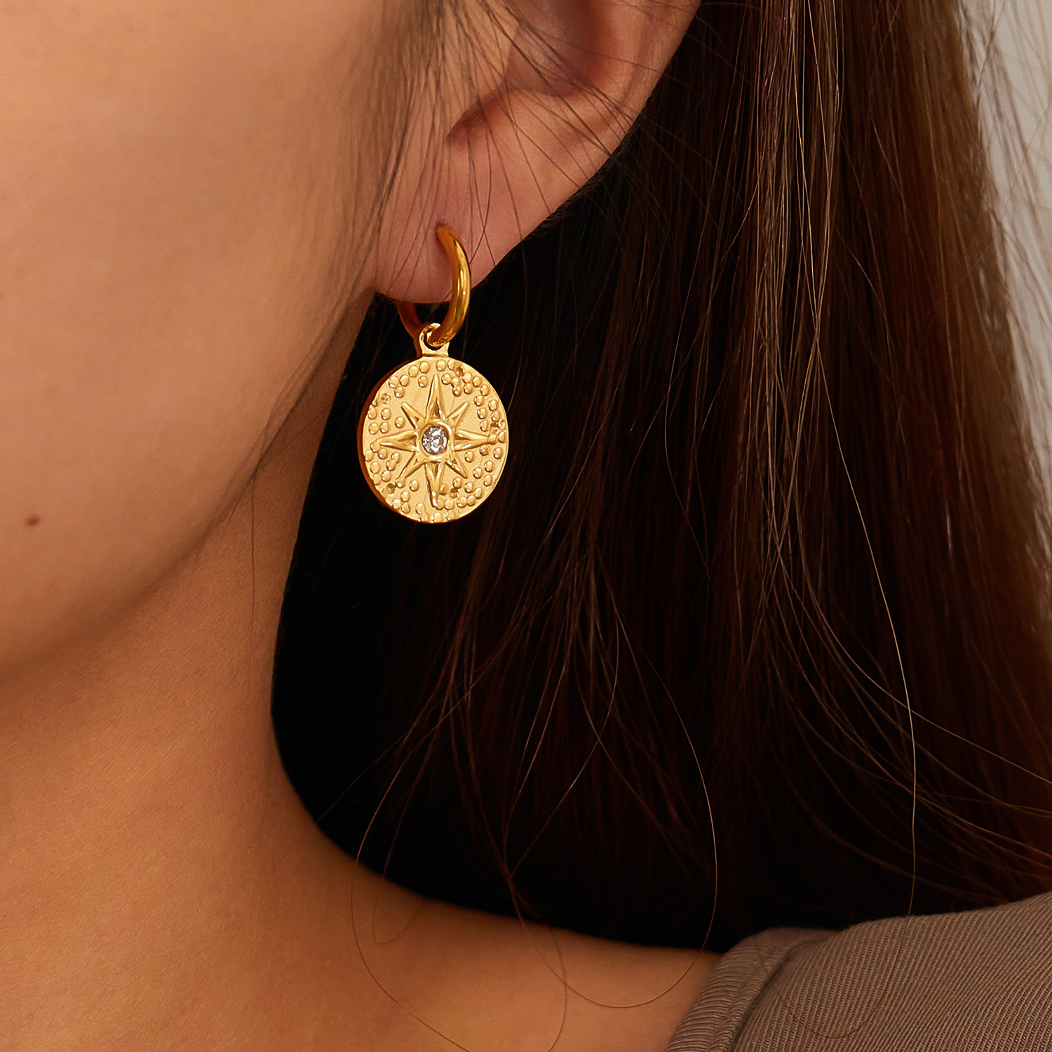 European and American fashion octagonal star earrings for women, diamond studded zircon, French retro stainless steel earrings wholesale