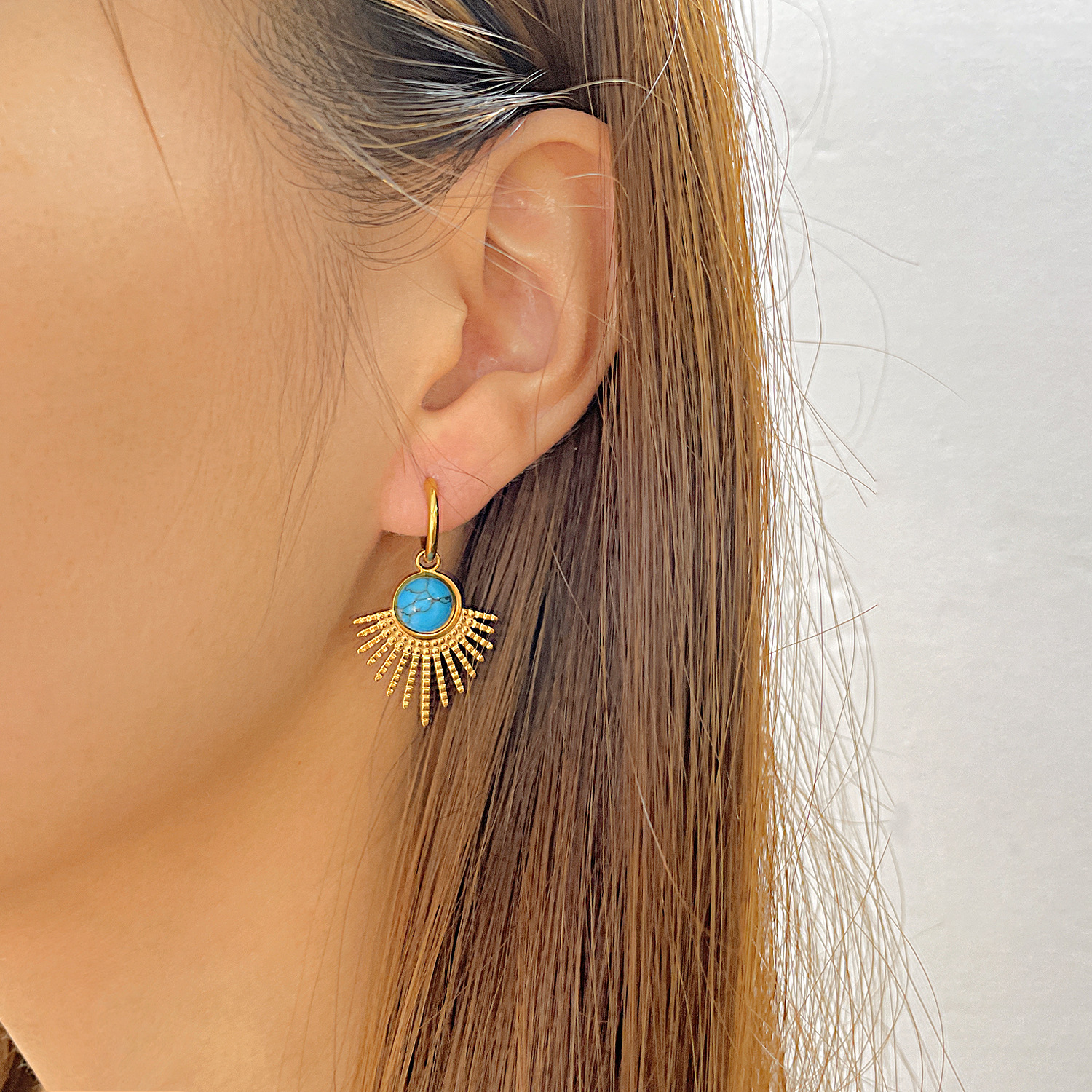 European and American French retro style geometric earrings jewelry wholesale fashion personality niche titanium steel earrings women's jewelry
