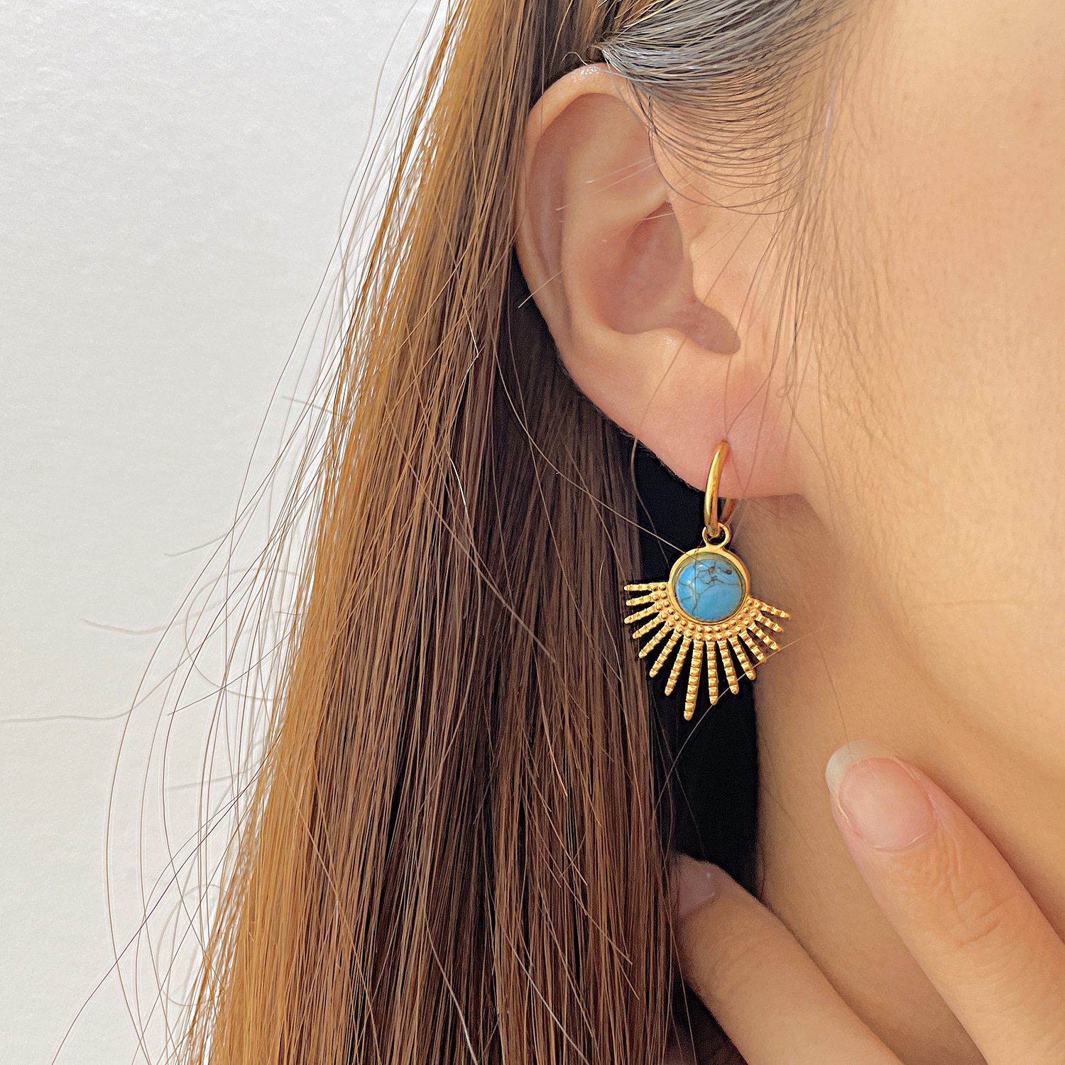 European and American French retro style geometric earrings jewelry wholesale fashion personality niche titanium steel earrings women's jewelry