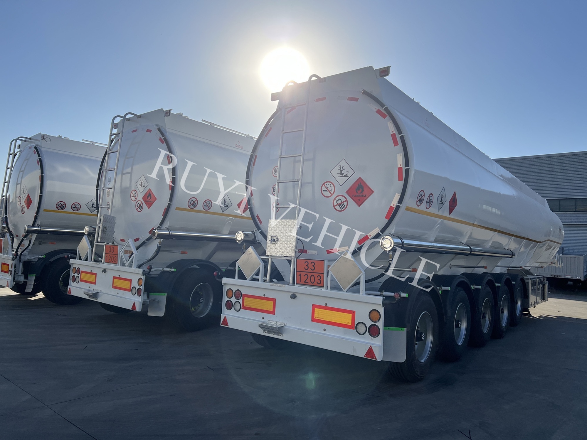 5 Axle 54000 Ltrs Aluminum Alloy Tanker Trailer
