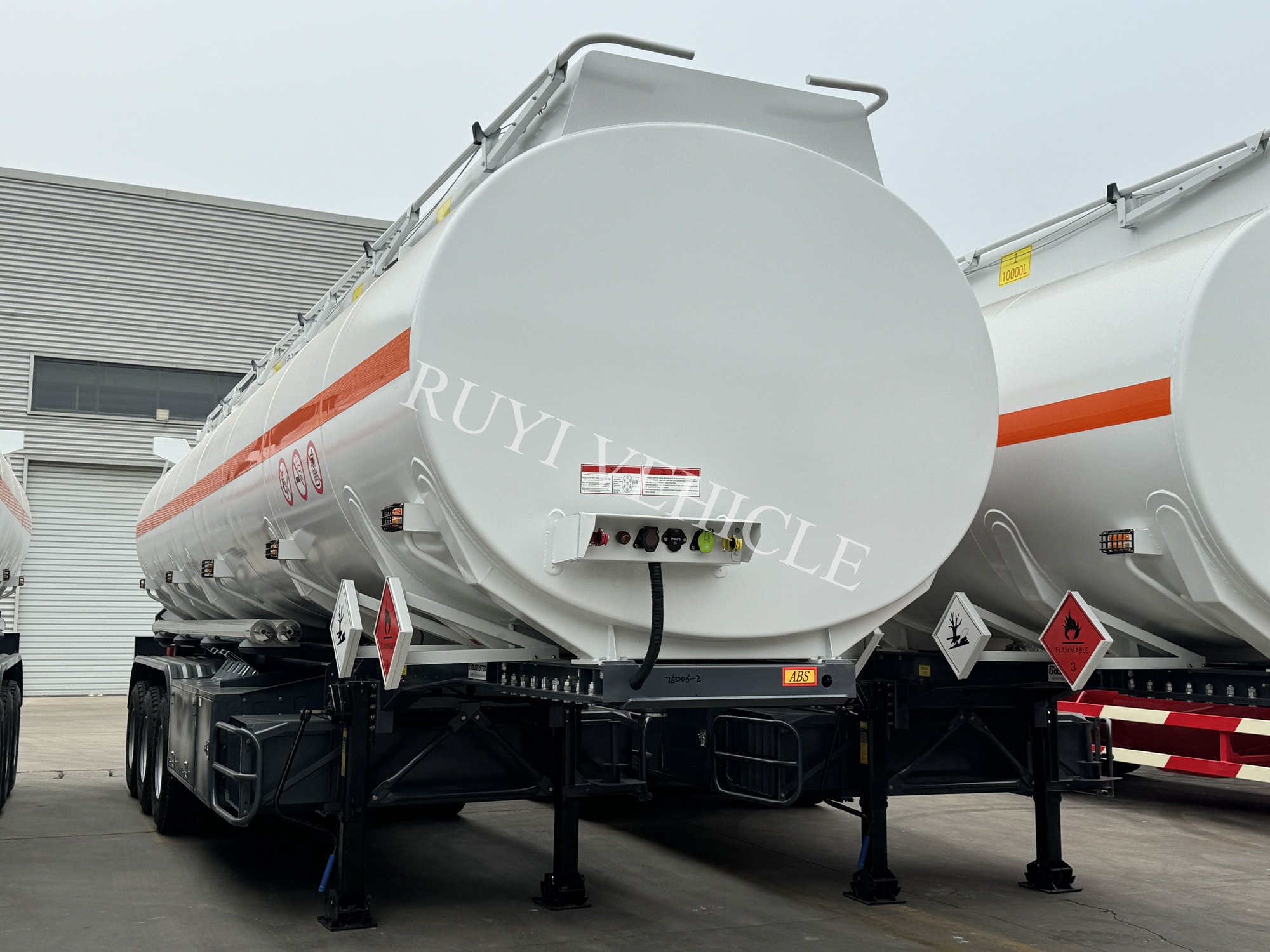 3 Axle 40000 Ltrs Aluminum Alloy Tanker Trailer