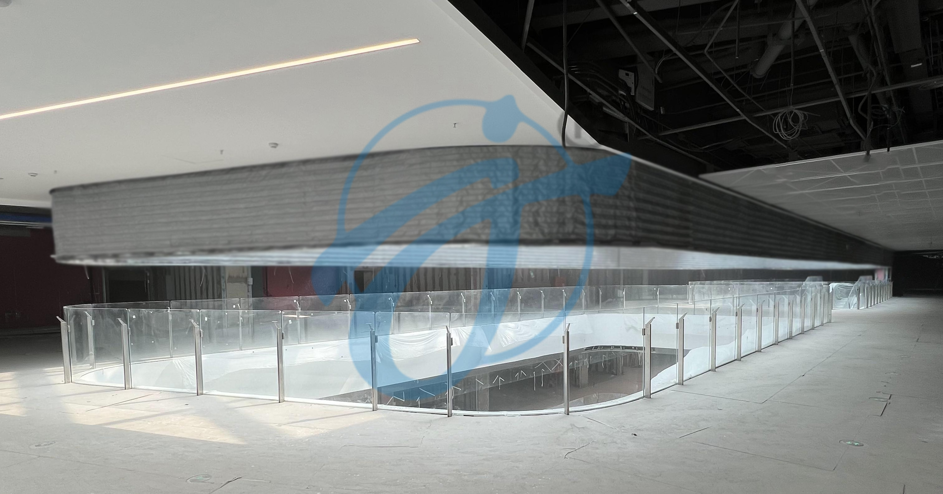 大跨度电动折叠提升型