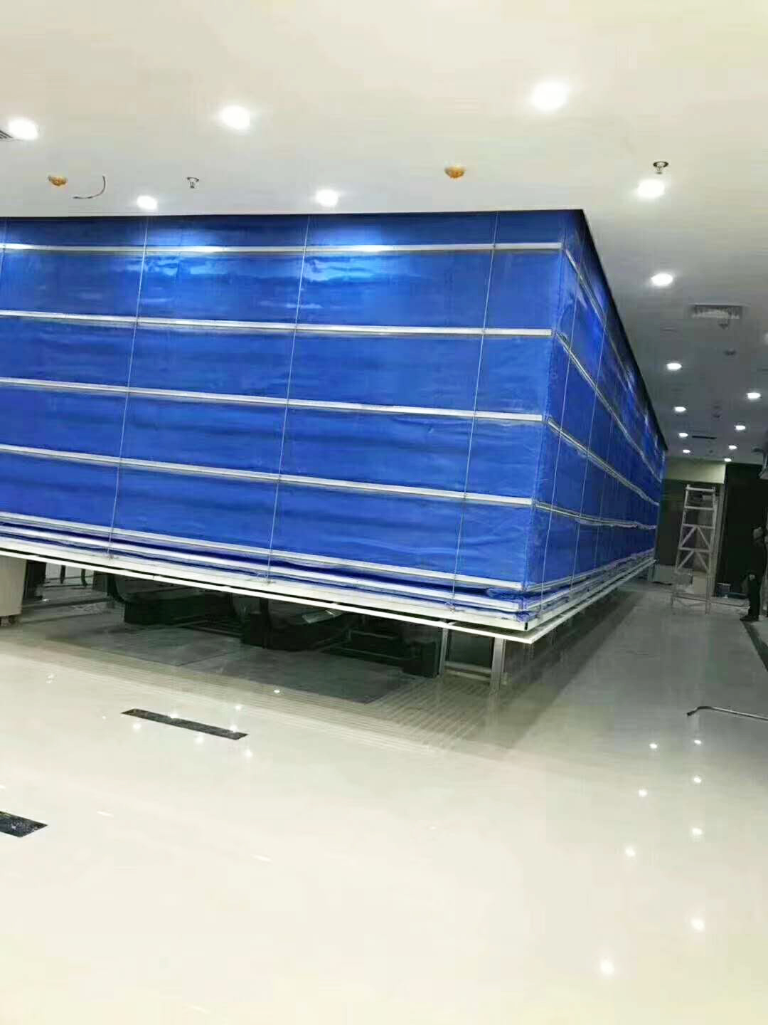 折叠提升型防火卷帘门