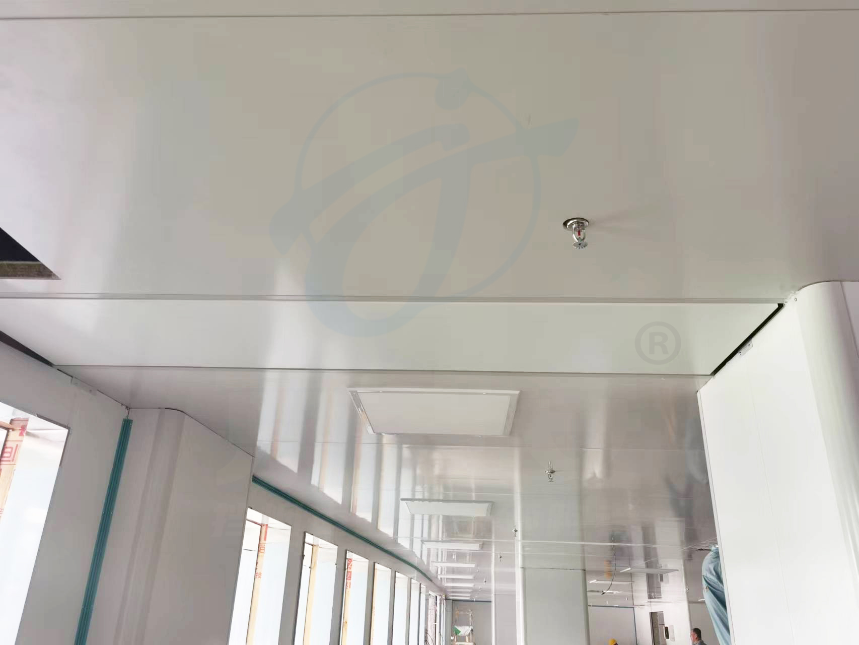 翻板式挡烟垂壁（颜色订制）