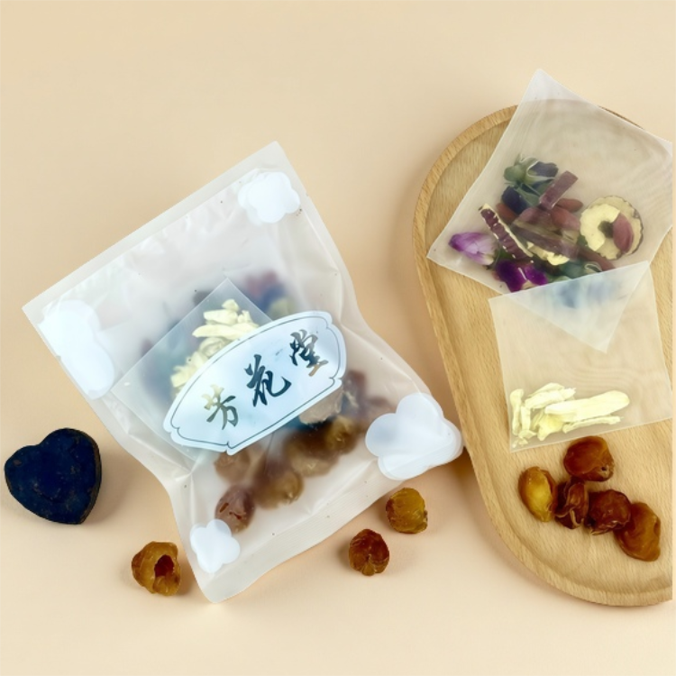 黑糖姜桂圆红枣枸杞茶