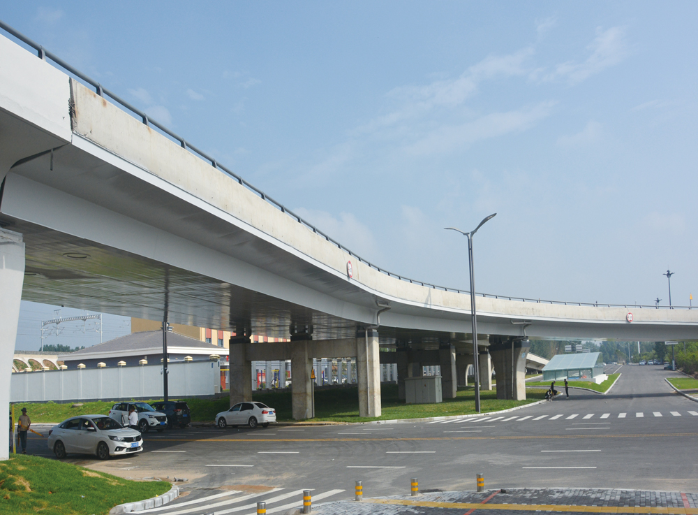 郑济高铁濮阳东站核心区道路高架桥涵工程