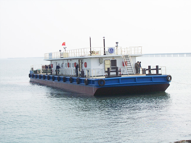 45 meter barge
