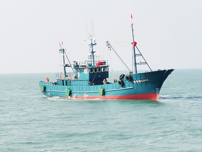 RCXY8202 type 38.8-6.4-meter trawl fishing boat