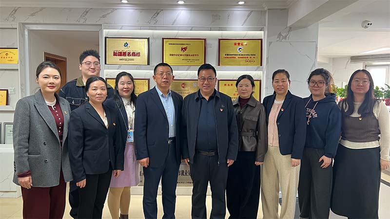 党建引领聚合力 校企共建谱新篇 —— 银穗财税集团与新疆农业职业技术大学签约校企共建党支部