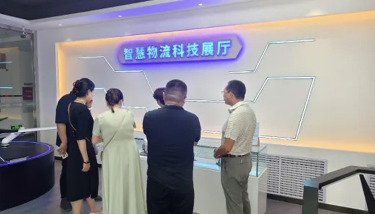 82.6 新疆交通职业技术学院与银穗财税集团校企合作交流会圆满举行