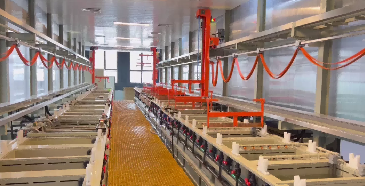 Single-arm roll-hanging integrated production line