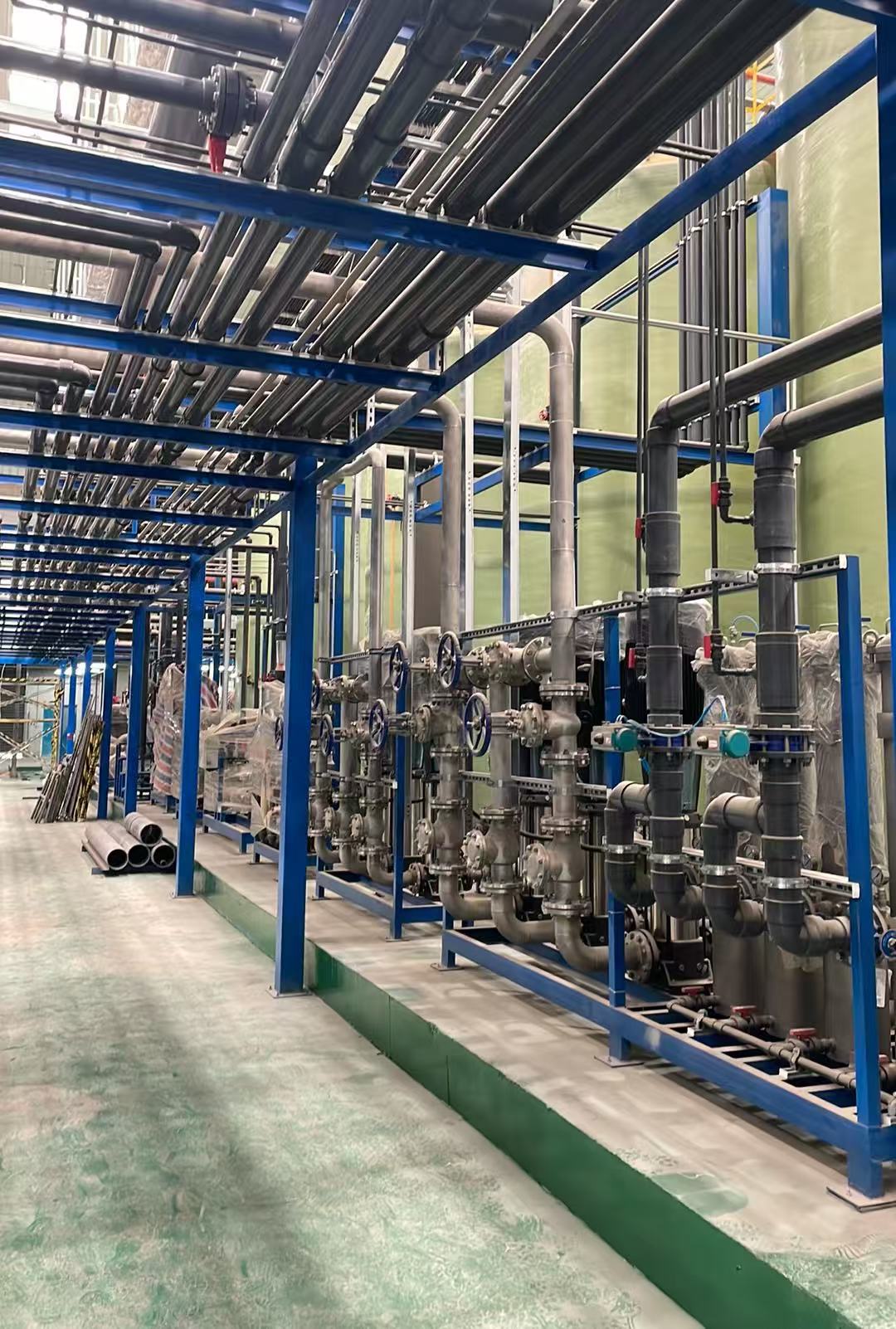 18 MΩ Ultra-Pure Water System1