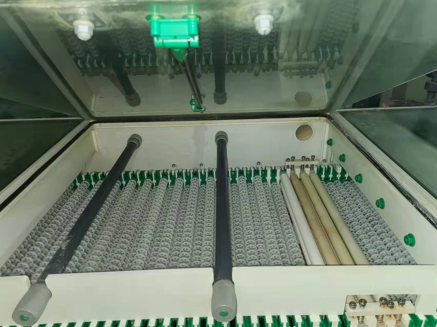Copper foil thinning etching machine