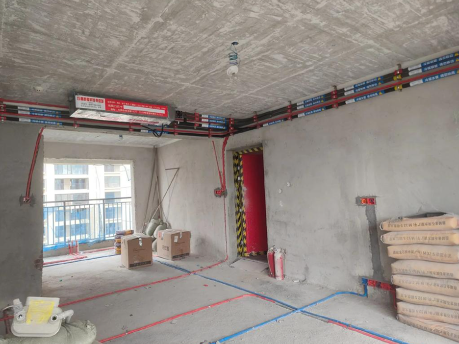 施工内容：联投广场中央空调安装