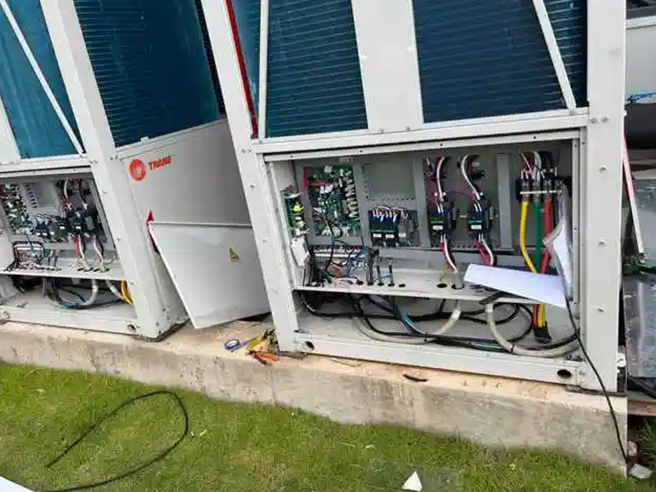 施工内容：光谷软件园空调维修