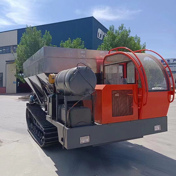 Tiansheng Mechanical Crawler Self-propelled Fertilizer Spreader 2FZGB-8