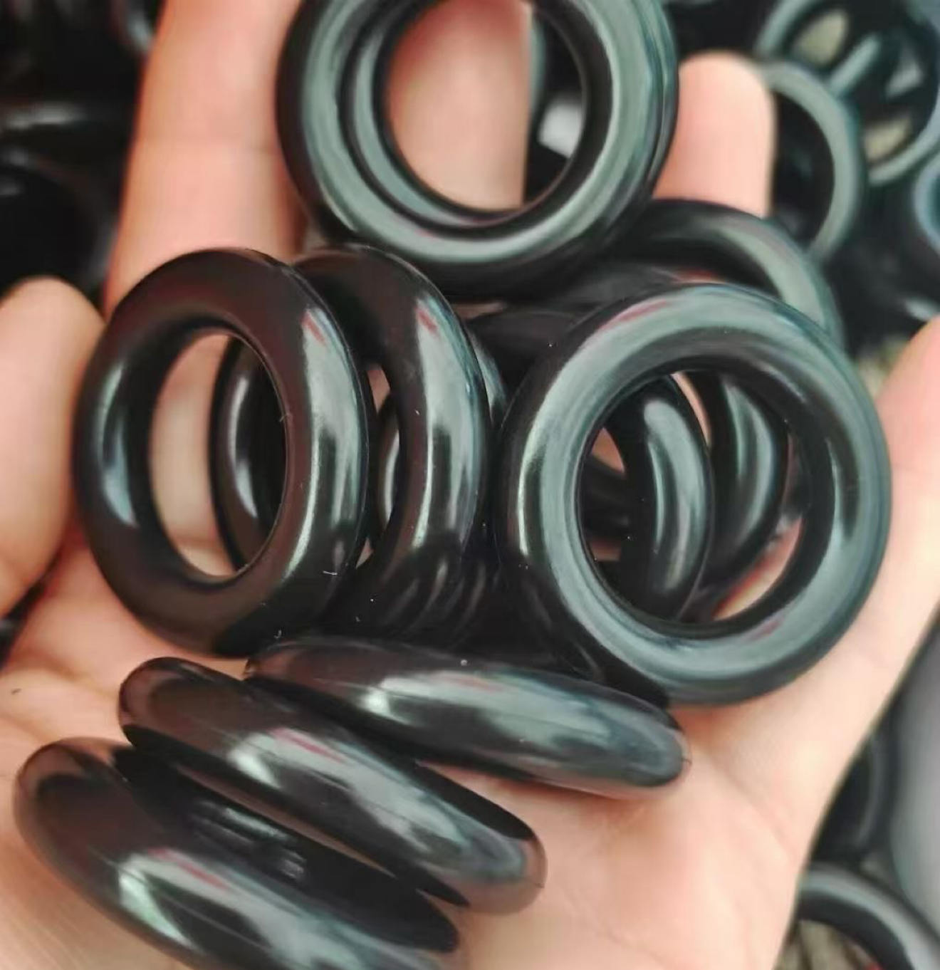 汽配橡胶减震器