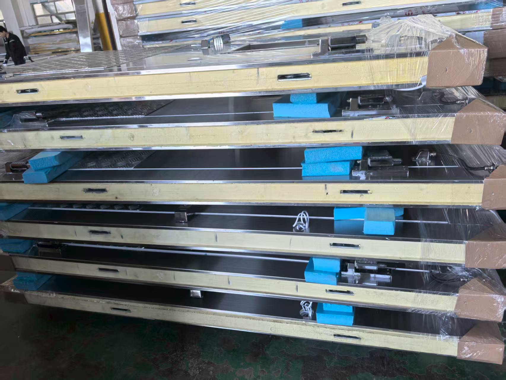 9449e44af1229338e8f803eee1b261a9