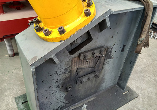 立体车库边梁生产线