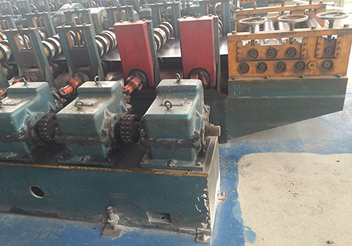 西格玛立柱连续生产线