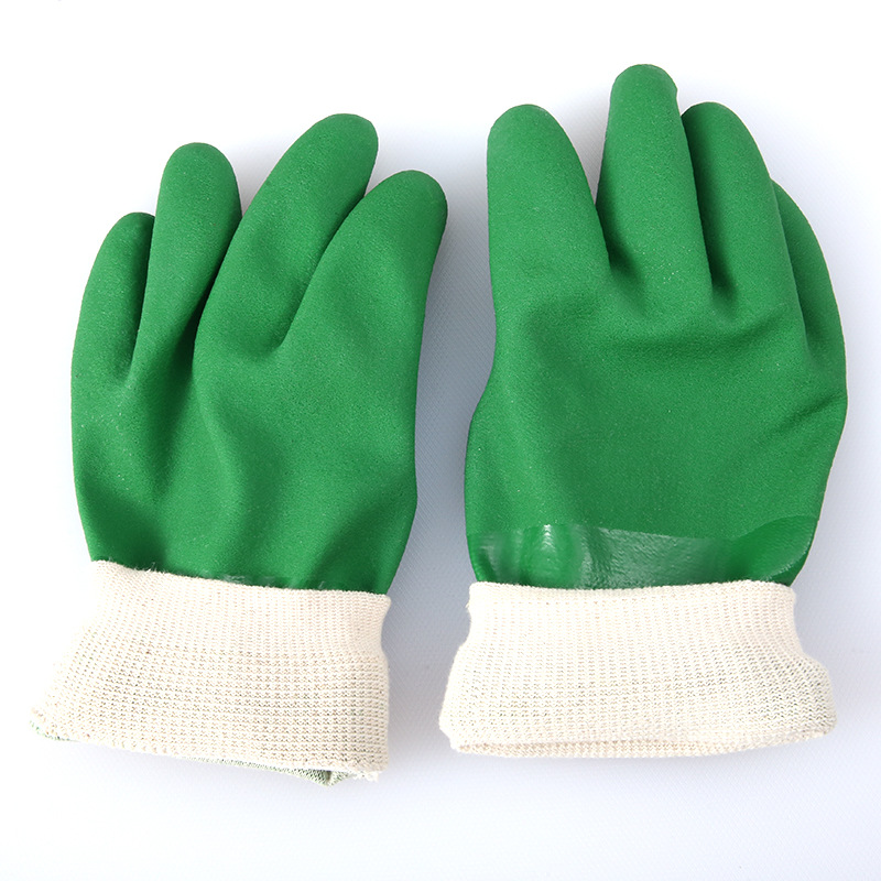 GL13-PV600 Comfortable Non-slip Green Dipped Gloves