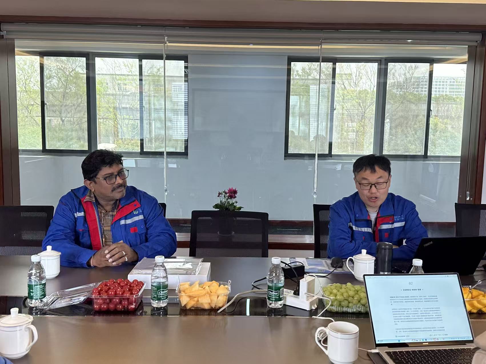 092464a13e57131d50e01ff72fb3f8cc