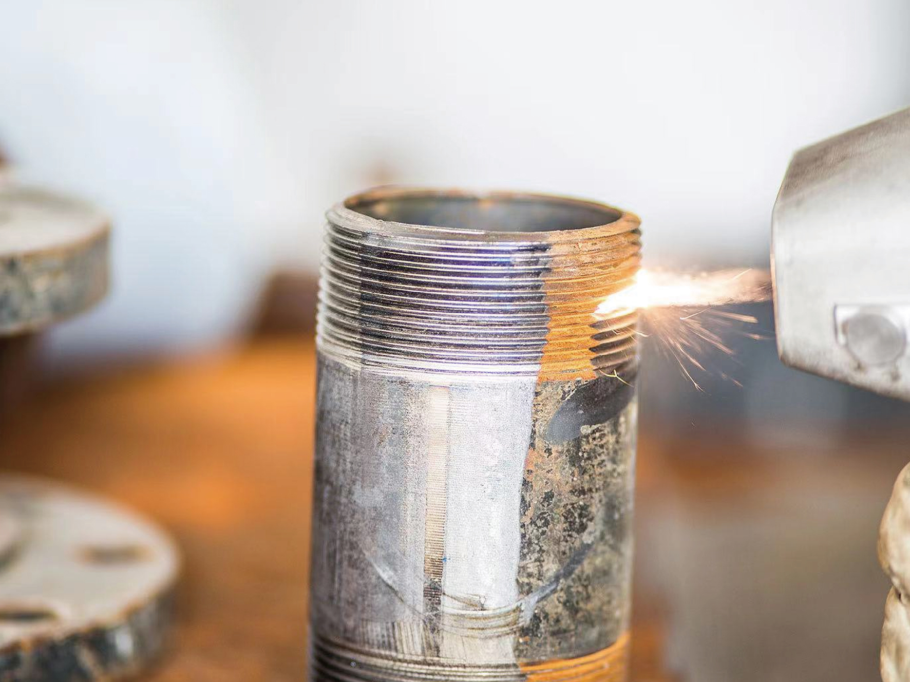 Laser cleaning machine