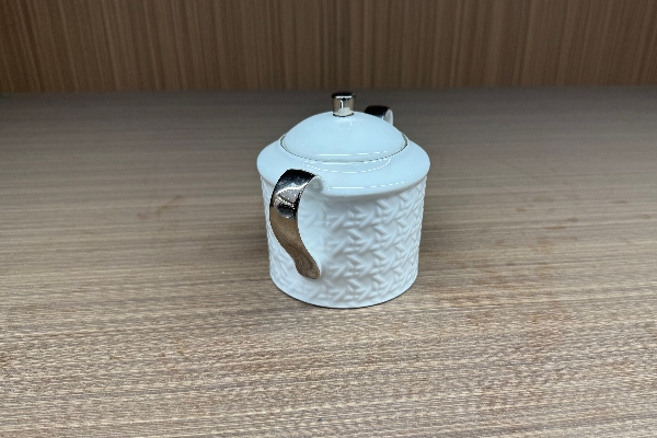 Sugar pot