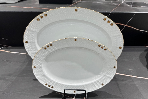 Plate
