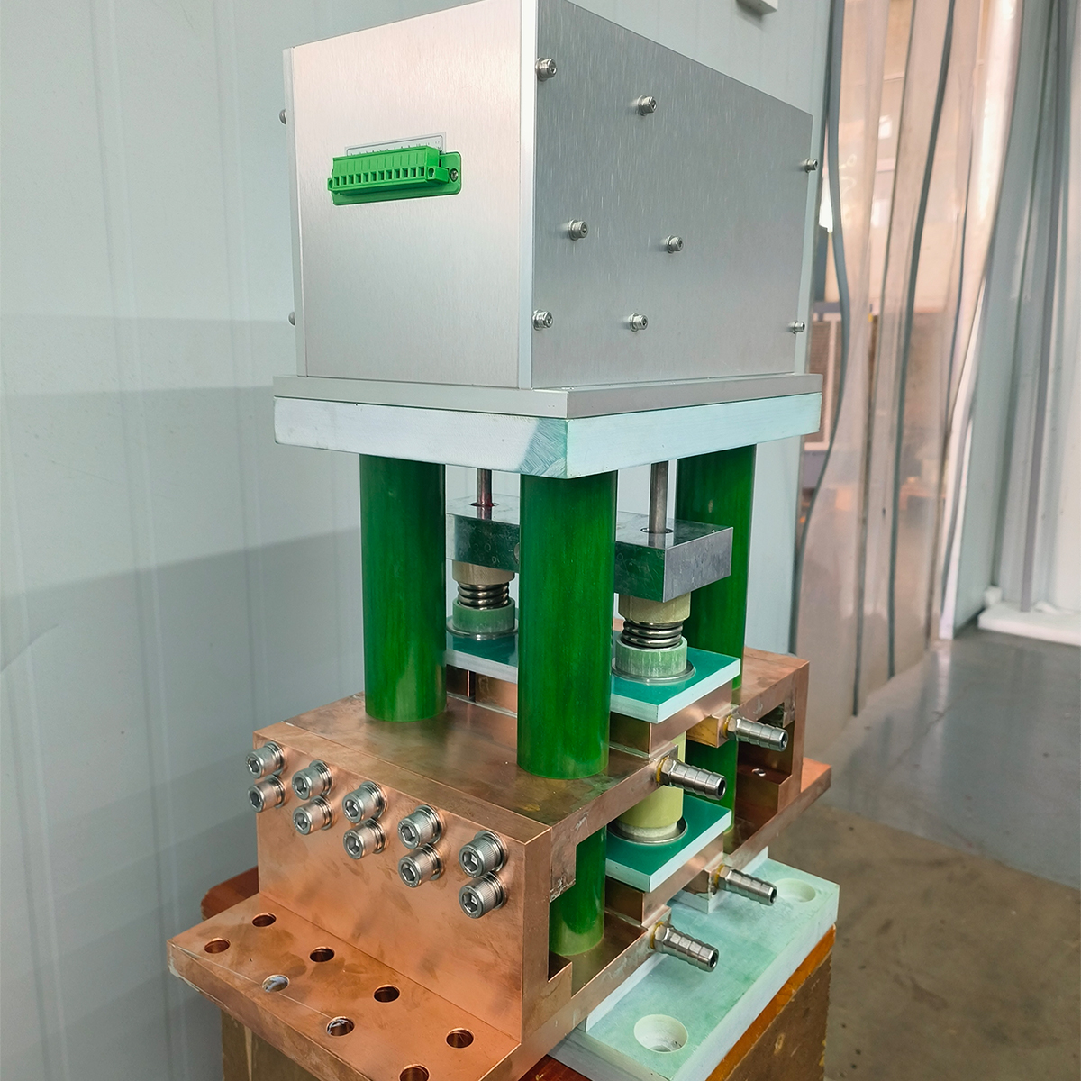 智能电动隔离开关