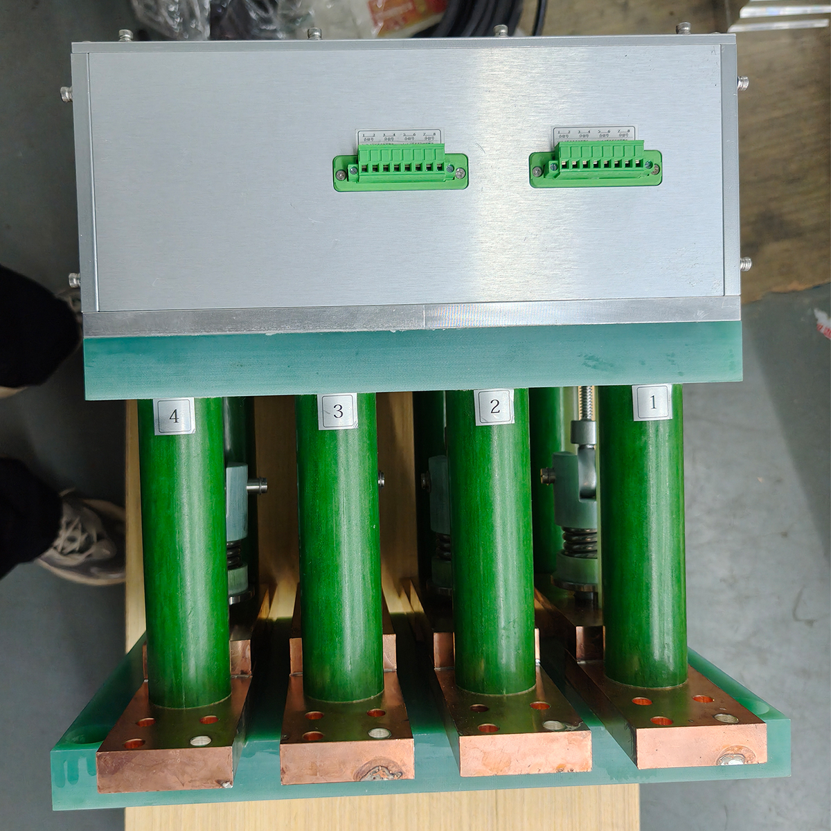 智能电动隔离开关