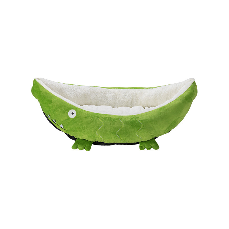 Alligator-Shaped Pet Bed