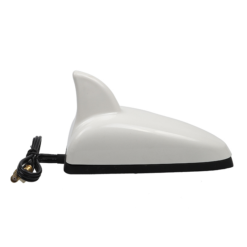 鲨鱼鳍天线 FM收音GPS电视多功能组合天线