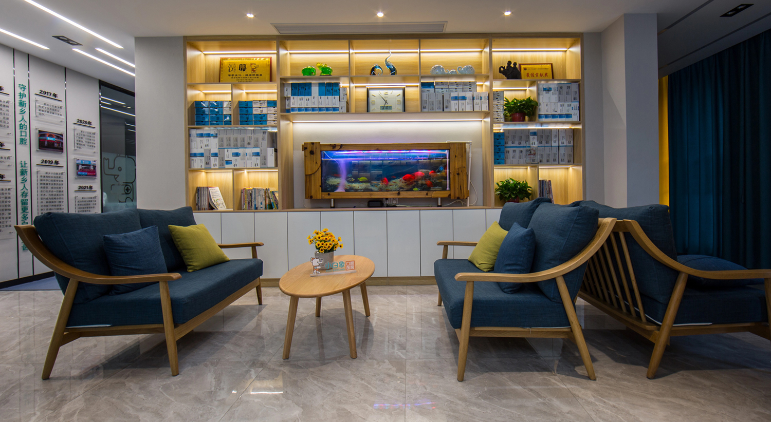 小白象口腔医院前台大厅 (3)