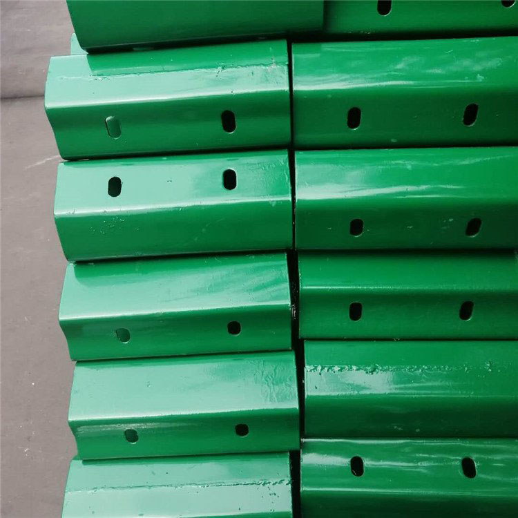 高速护栏板配件 喷塑镀锌防阻块