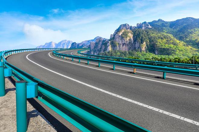 防撞三波喷塑护栏