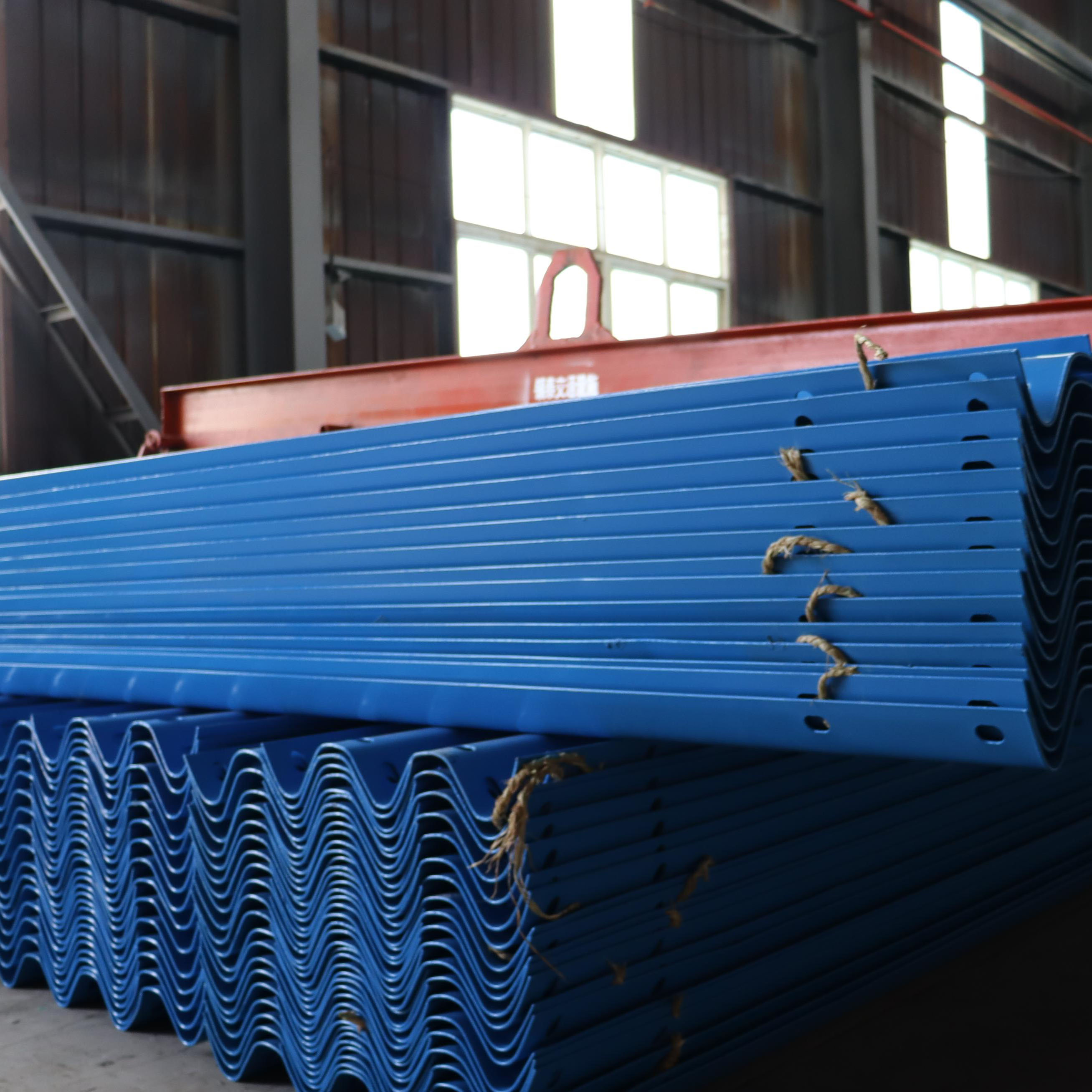 喷塑5015蓝色护栏板