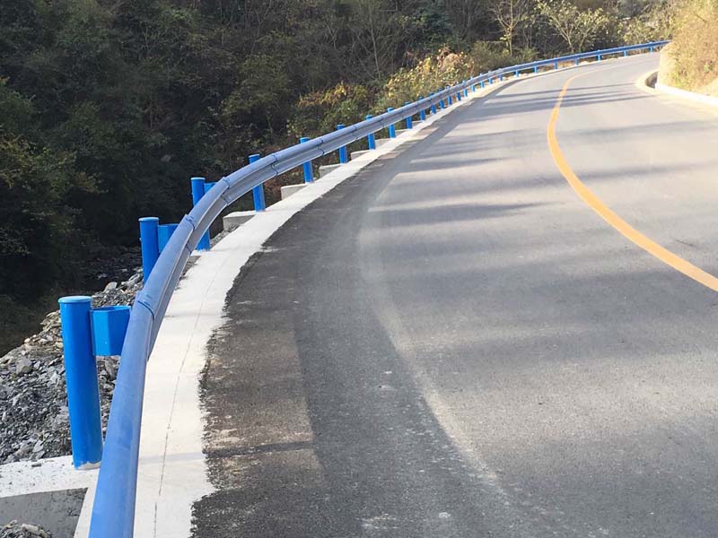 喷塑5015蓝色护栏板