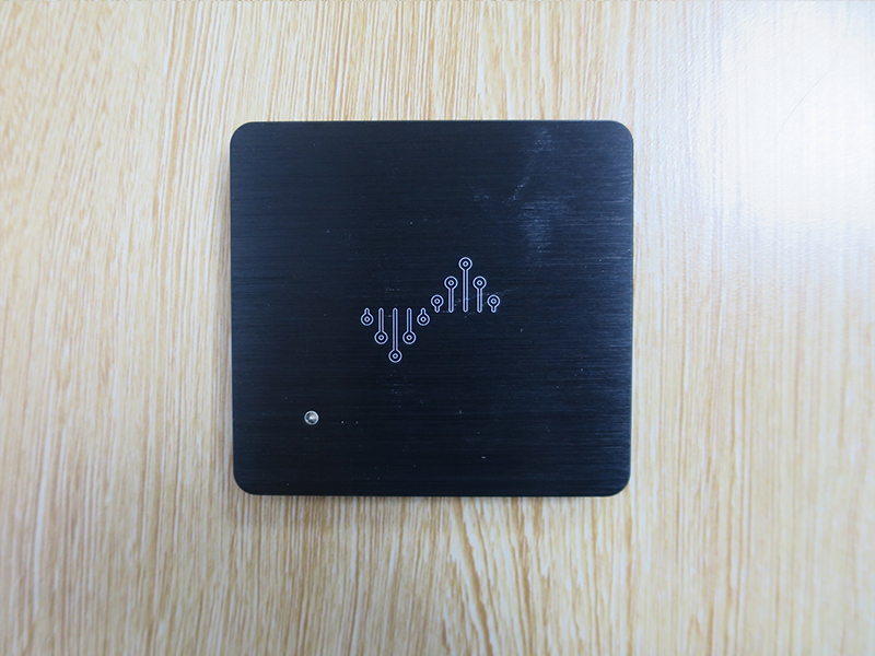 DSLogic系列逻辑分析仪-正面x