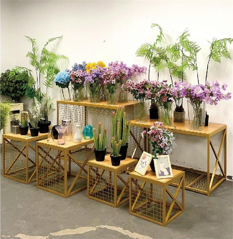 Six-piece combined display rack