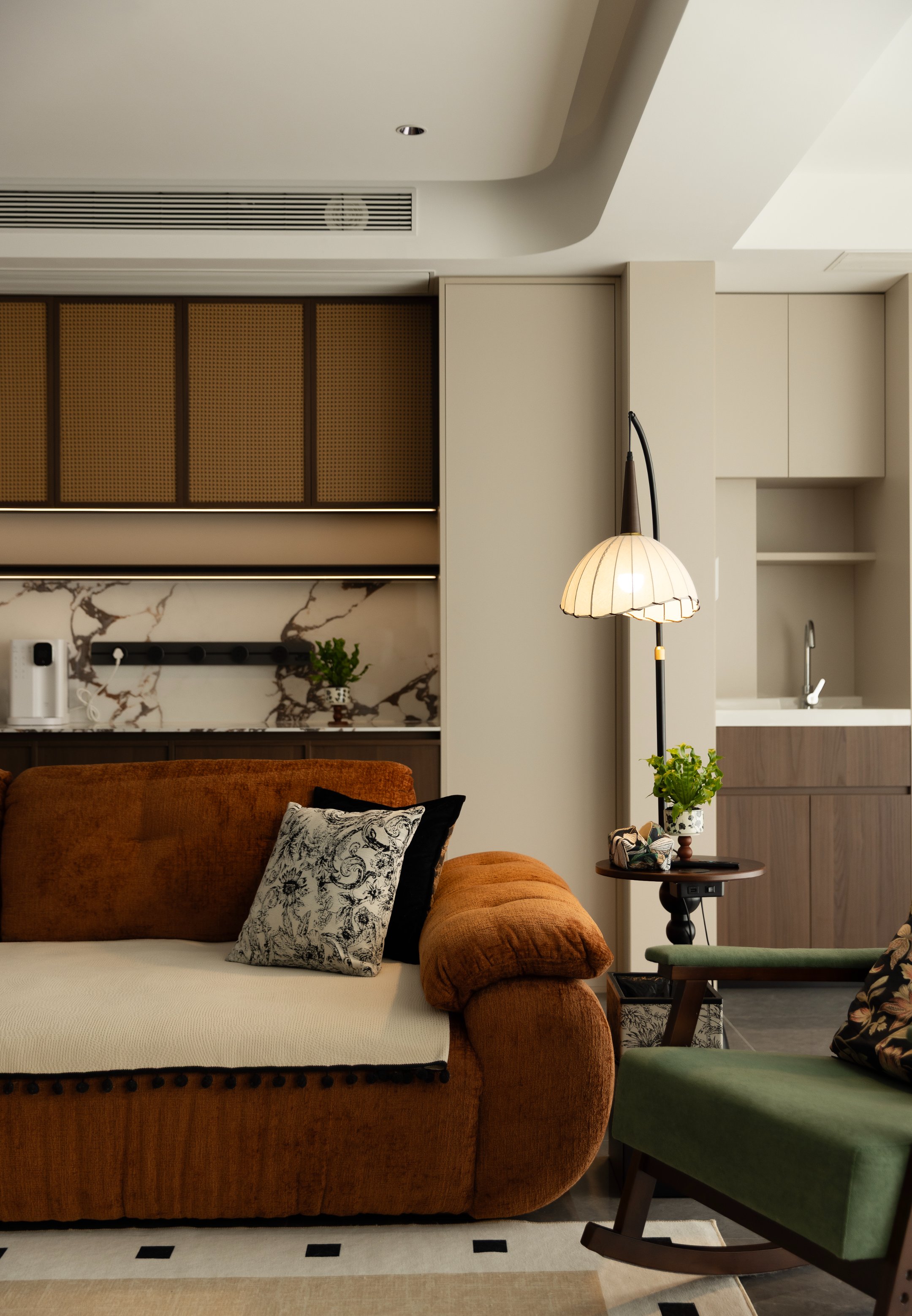 龙湖华盛天曜128平现代中古