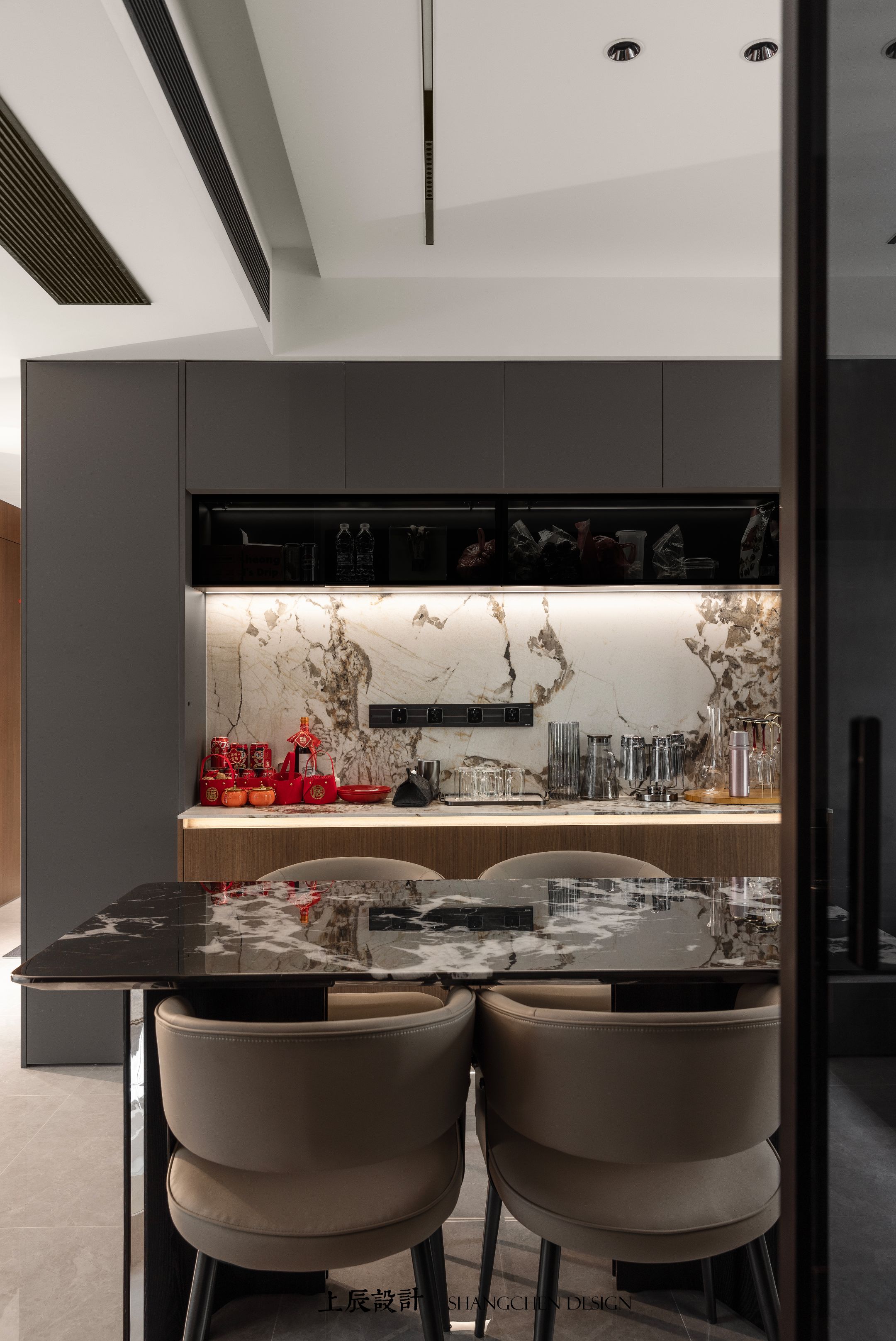 璟尚雅宸143平现代意式